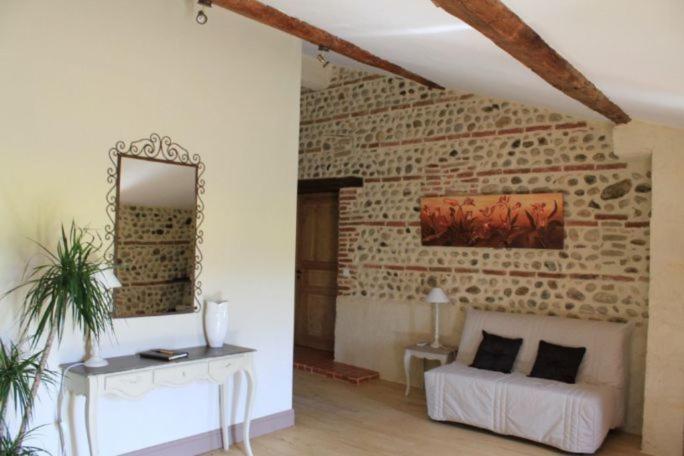 Lagardelle-sur-Lèze Terre De Garance B&B 객실 사진